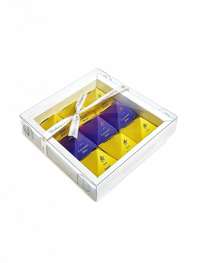 https://imgcdn.kvetinyexpres.cz/mhvMPla4RVpv-Kreph-nI-MIyzg=/0x0/http://varkala/cache/675/900/image/9-tea-pyramid-gift-box-lullaby.jpeg