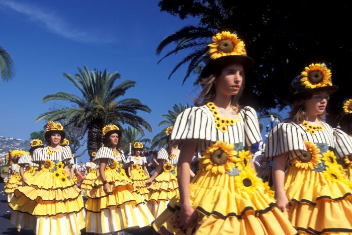 ženy na Festa da Flor