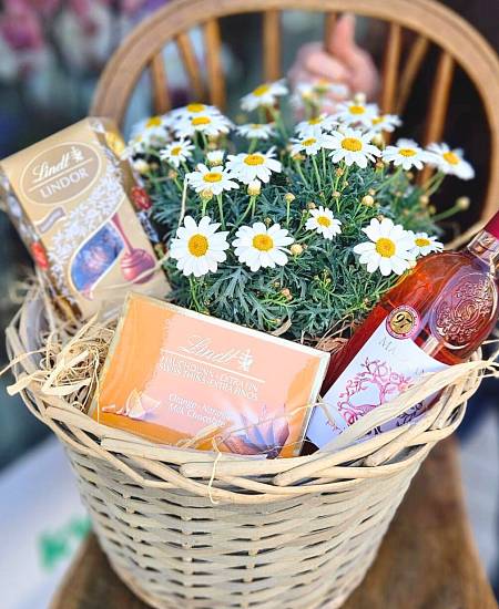 Daisy basket