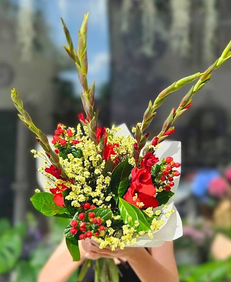 Bouquet of red gladiolus