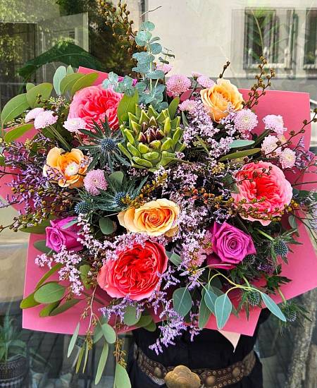 Vintage XXL Bouquet: Peony Roses and Artichoke
