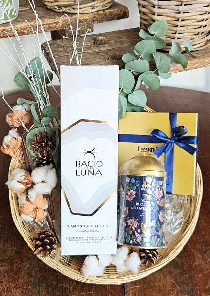 Luxury Christmas basket